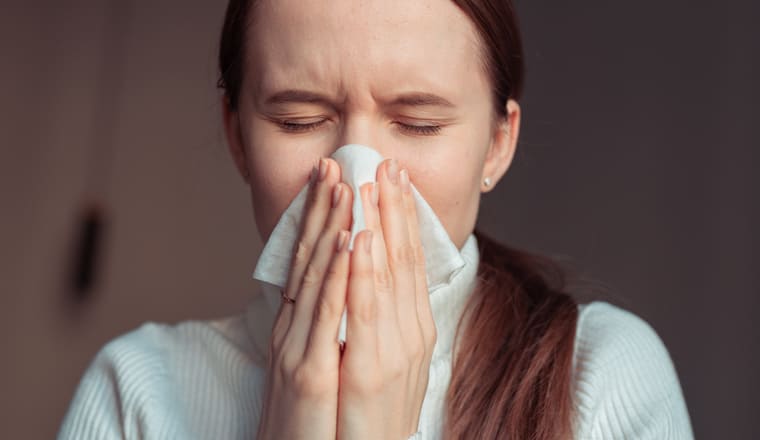 Comment se déboucher le nez ? - Humer